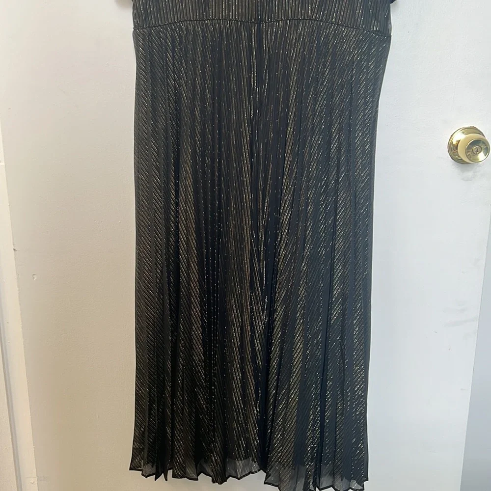 NWT - Ann Taylor Shimmer Stripe Pleated Flare Dress - Size 16 - Picture 8 of 10